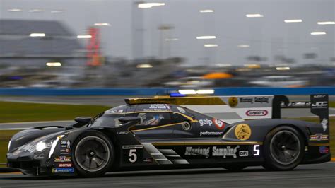 Tristan Vautier captures pole for Rolex 24 qualifier in treacherous 